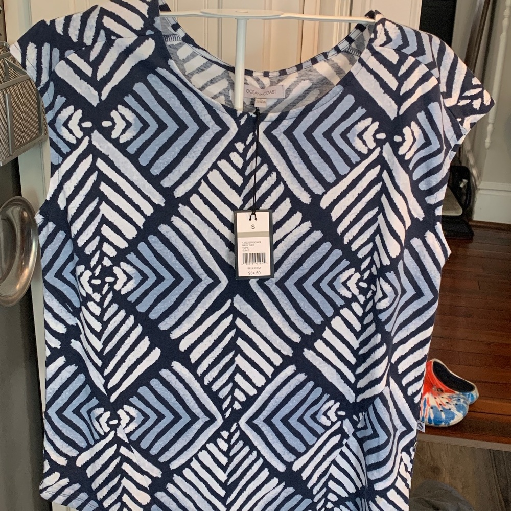 Ocean coast geometric summer top. NWT‎ . Retsil 35